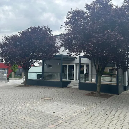 Golden Gate Apartment Orth an der Donau