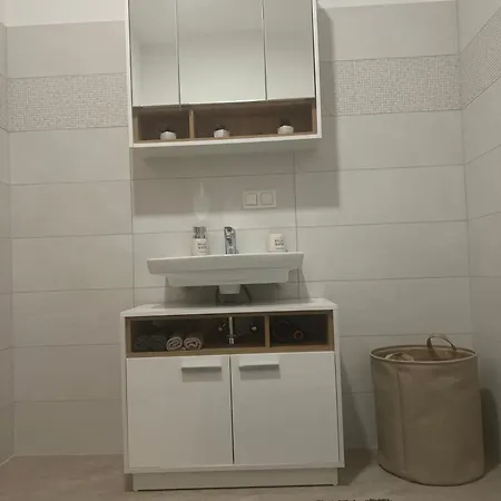 Golden Gate * Orth an der Donau