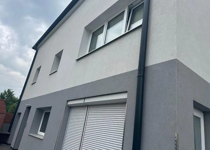 Golden Gate Apartment