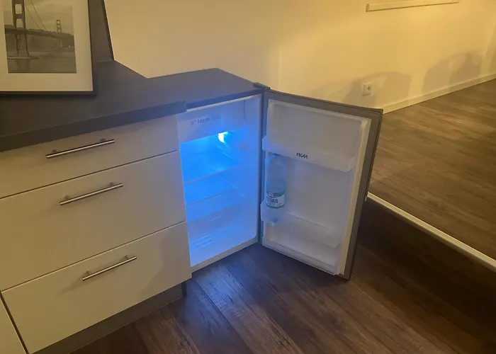 Golden Gate Apartment *